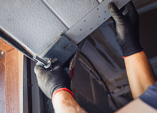 Reliable Garage Door Panel Replacement contractor in South Pasadena, FL by Garage Doors Repair Pro